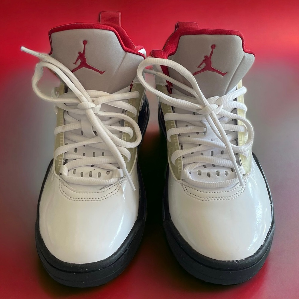 Nike Youth Size 4.5 Jordan Jumpman Shoes 000 23 Patent Leather White Black Red